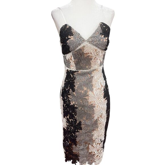 NWT‎ Endless rose crochet lace dress womens size extra small with scallop hem - Picture 1 of 11